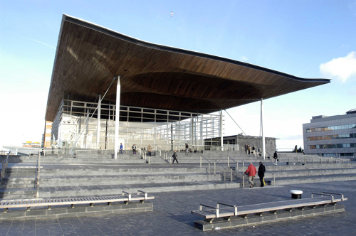 Y Senedd adeilad